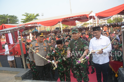 Kasad Jendral TNI Dudung Abdurachman Resmikan Tugu Perjuangan di Kota Pekalongan