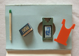 09-Jozsef-Tari-Private-Collection-of-5200-Miniature-Books-www-designstack-co