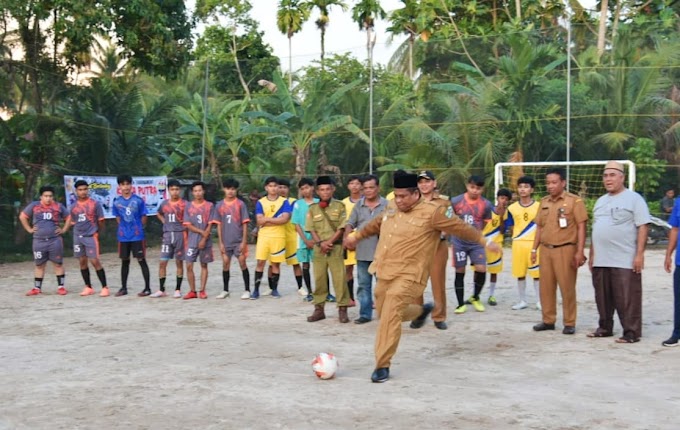 Bupati Suhatri Bur Resmi Membuka Open Turnamen Karya Putra Cup II