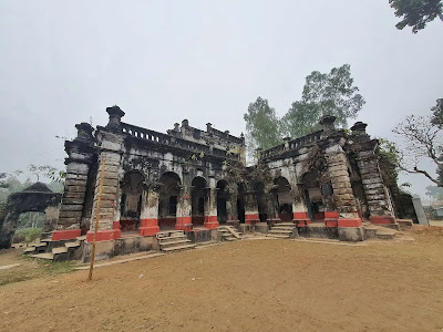 ধ্বংসের পথে ইতিহাস ঐতিহ্যের সাক্ষী উলিপুর মুন্সিবাড়ী ঢাকা ভয়েস, Dhaka Voice, Today Trending News, Today Viral News, Top News, Hot News, bangla news, Slider,ইতিহাস,বাংলাদেশ, জমিদার বাড়ি, উলিপুর মুন্সিবাড়