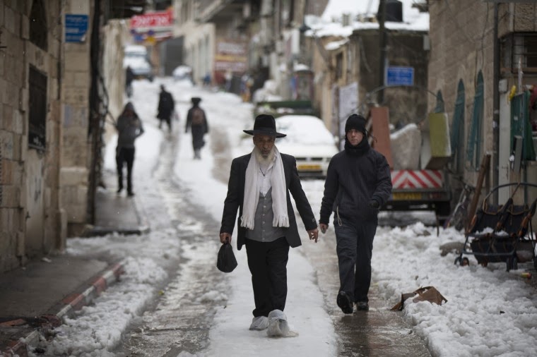 Snow Blankets Cairo For First Time In More Than 100 Years, Paralyzes Jerusalem