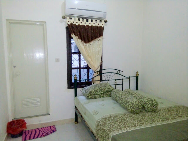 penginapan homestay tanjung lesung murah