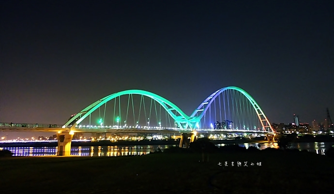 4 新莊板橋新月橋 新莊夜市碳烤臭豆腐 丁家豆花