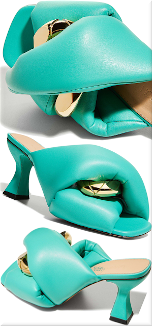 ♦JW Anderson Twist Puffy turquoise green calfskin chain slide sandals #jwanderson #shoes #pantone #green #brilliantluxury