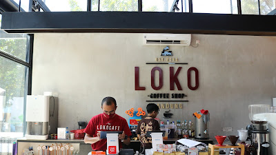 Loko Coffee Shop: Nongkrong Otentik dan Kekinian di Stasiun Kota Bandung!
