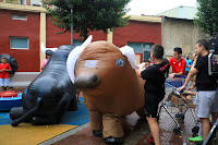 Encierro de toros hinchables