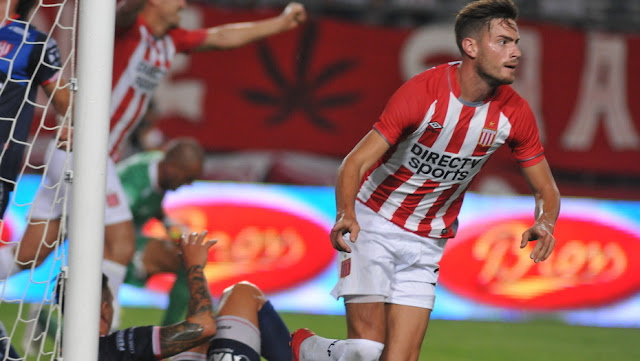 Estudiantes venció a Unión 2-0 en La Plata