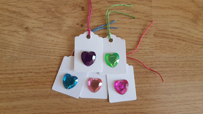 Valentine's Day gift tags with 3D hearts