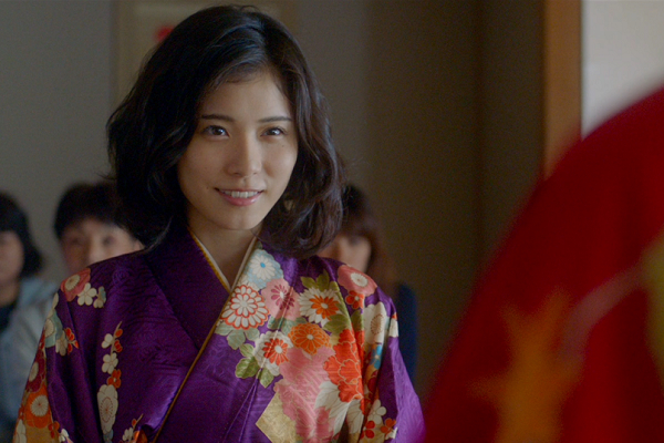 電影:《花牌情緣》廣瀨鈴、松岡茉優主演