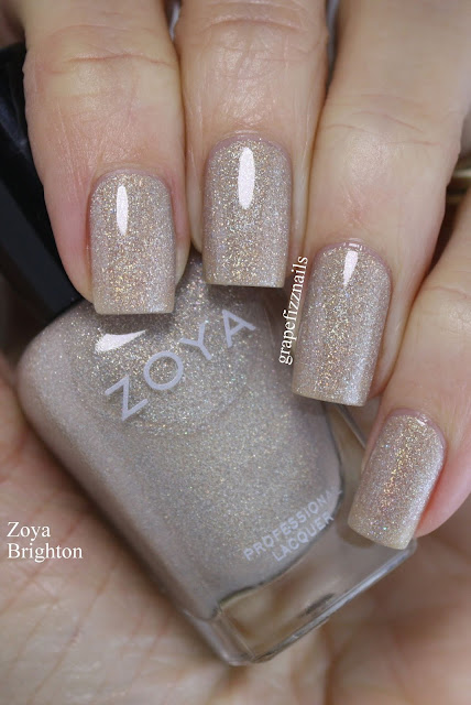 Zoya Brighton, Winter Holos