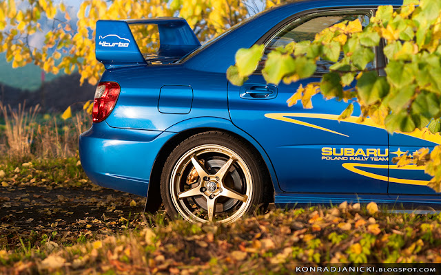 Fotografia motoryzacyjna - sesja auta Subaru Impreza STI  - bok 