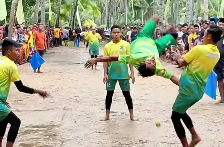 Olahraga Tradisional Bola Kasti