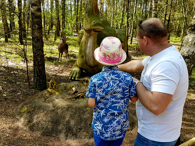 Park Dinozaurów - Nowiny Wielkie - Muzeum Skamieniałości - majówka z dzieckiem - weekend majowy - majówka 2018 - park rozrywki - dinozaury - plac zabaw - atrakcje dla dzieci w woj. lubuskim