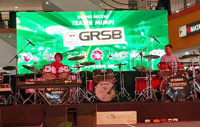 Gelar Konser Unik Bertajuk Teater Mimpi di Solo Grand Mall, Ini yang Diharapkan Gilang Ramadhan Studio Band