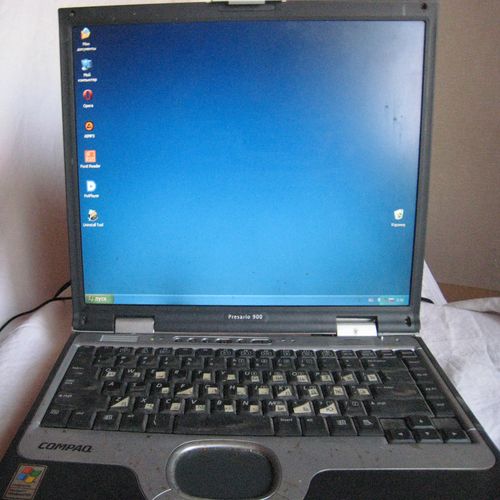 Ноутбук Compaq Presario 900