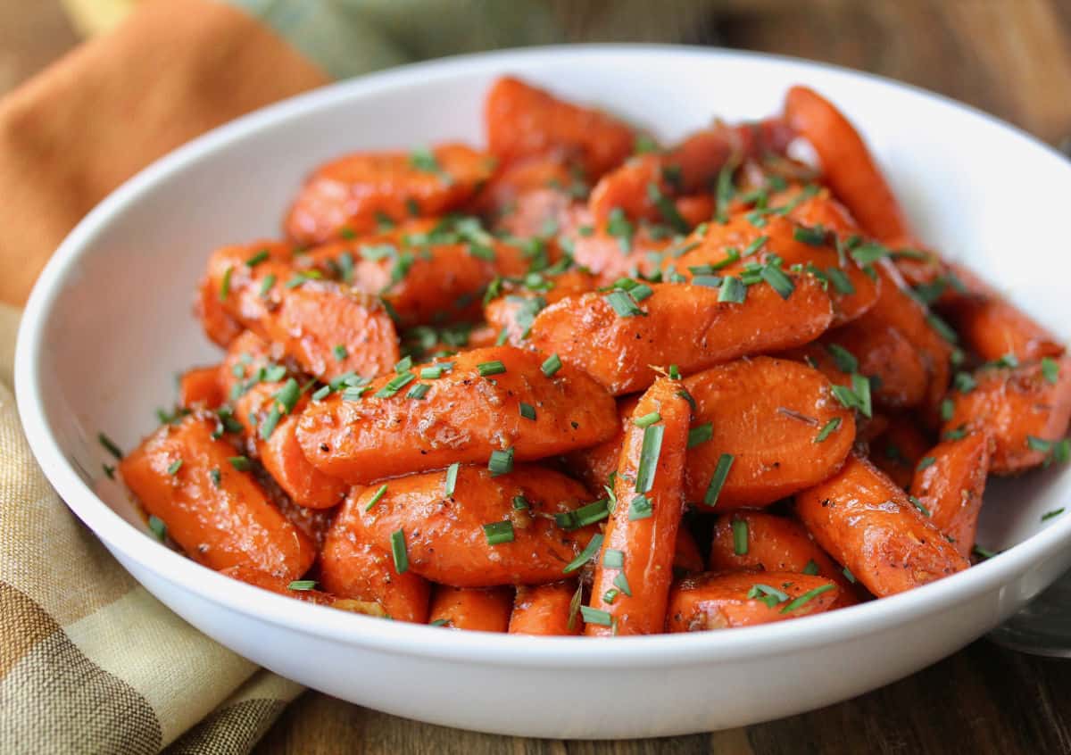 Stir-Fried Balsamic and Ginger Glazed Carrots in a bowl.