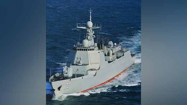 Kapal perang Angkatan Laut Cina jenis destroyer peluru kendali Kunming  Kapal Perang China Mondar-mandir di Laut Natuna