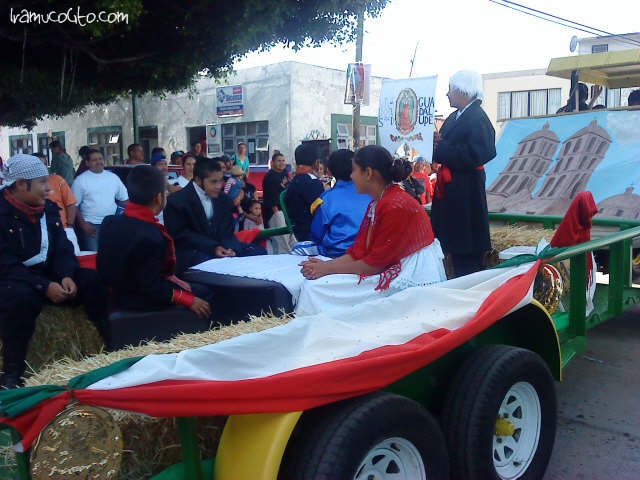 Desfile del 16 de septiembre en Iramuco, Gto