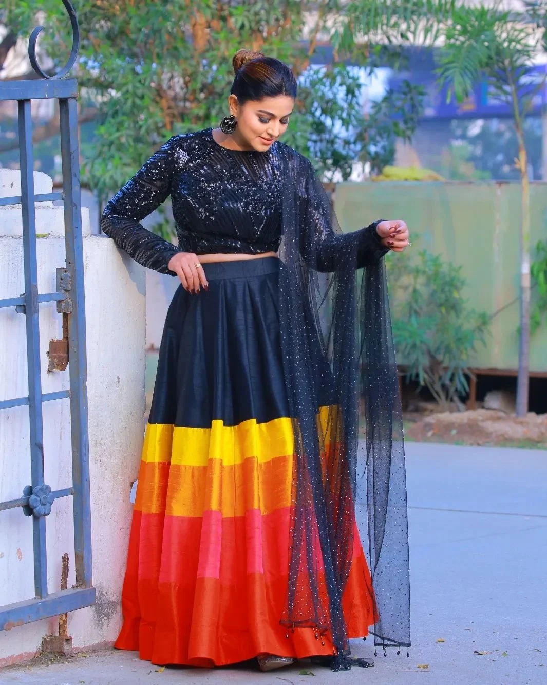 Actress Sneha Prasanna Looks in Black dress HD Pics