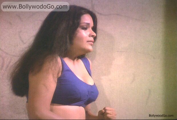 Zeenat+Aman+hot+pics+(5)