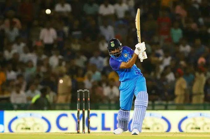 हार्दिक पांड्या ने 30 गेंदों में नाबाद 71 रनों की विस्फोटक पारी खेली