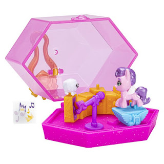 My Little Pony Pipp Petals Crystal Keychain Mini World Magic