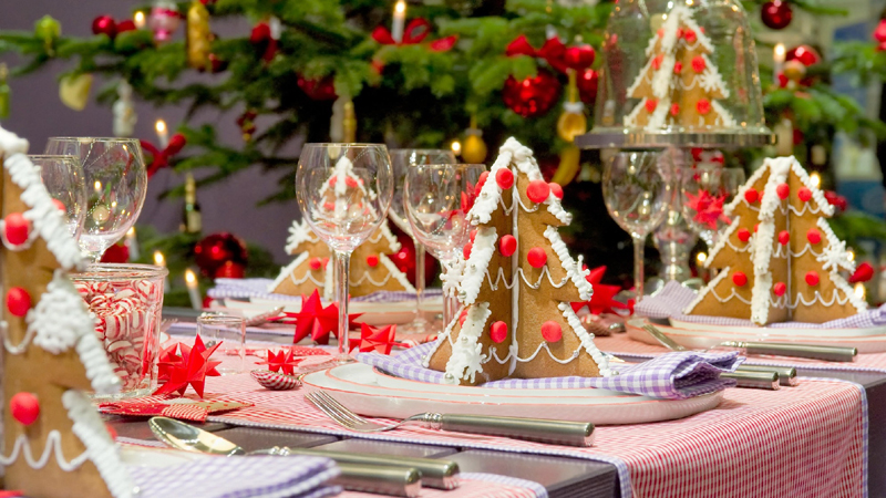 How to Decorate Your Home for Every Type of Holiday Gathering