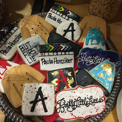 PLL 7x16 behind the scenes set cute 'Pretty Little Liars' cookies episode "The Glove That Rocks the Cradle"