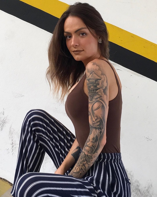 Victória Carioni – Most Beautiful Brazilian Transexual Instagram