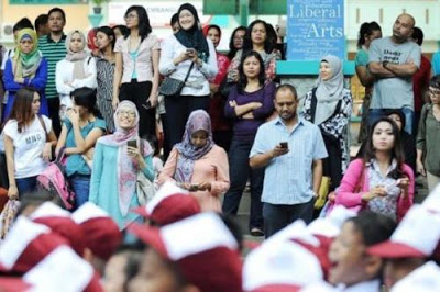 Jangan Serahkan Pendidikan Moral Hanya ke Sekolah