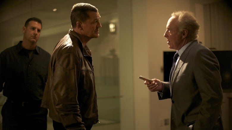 The Outsider 2014 film complet