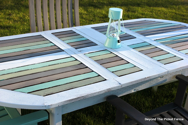 Patio table, paint, DIY, garage sale makeover, upcycled, summer entertaining,http://bec4-beyondthepicketfence.blogspot.com/2016/04/beachy-patio-table.html 