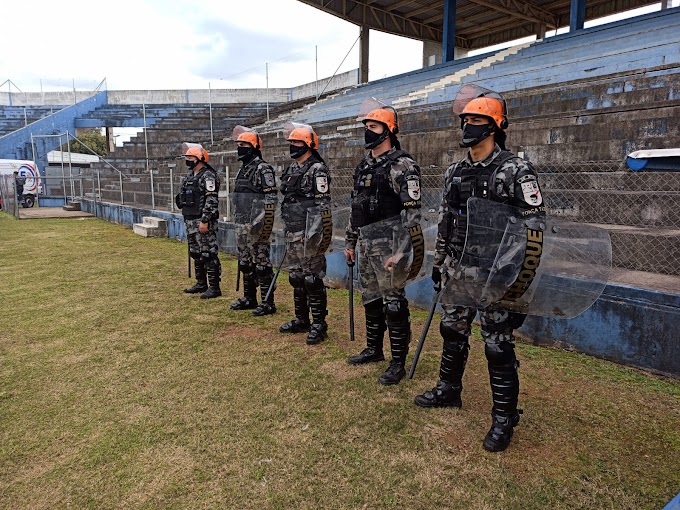 Policiais Militares do 26ºBPM atuam no jogo Cruzeiro x Passo Fundo em Cachoeirinha