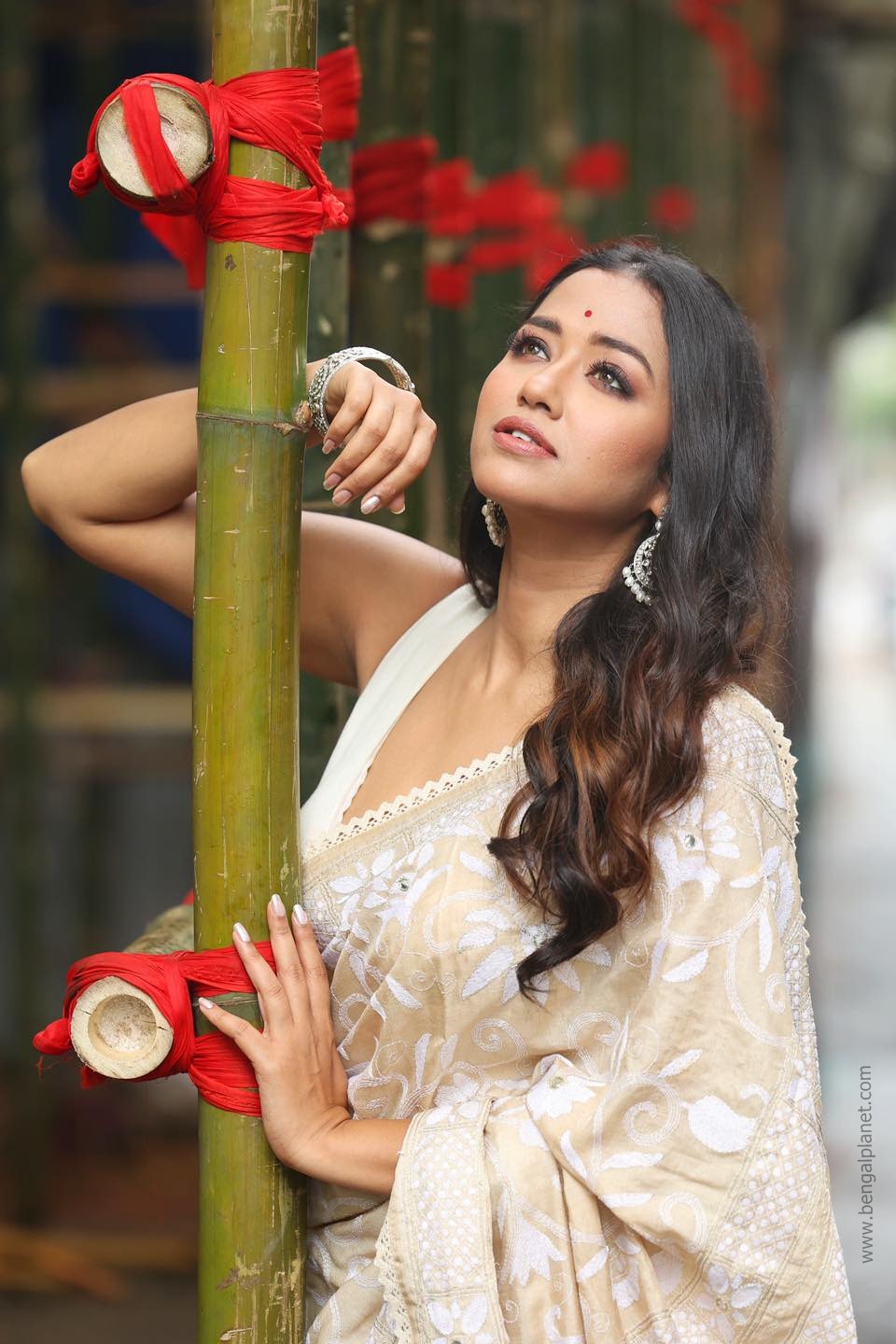 Sohini-Sarkar-cute-and-stunning-photoshoot-in-Saree-30-Bengalplanet.com