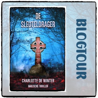 blogtour recensie van De Sleuteldrager geschreven door Charlotte de Winter en uitgegeven door Zilverspoor