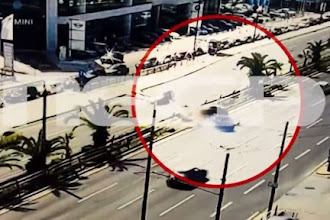 ΒΙΝΤΕΟ: Η στιγμή της σφοδρής σύγκρουσης δύο οχημάτων στη Λεωφόρο Συγγρού !!! Τραυματίστηκε 3χρονο!!!
