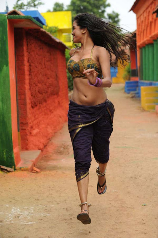 Item Girl Pooja Hot  show Stills gallery pictures