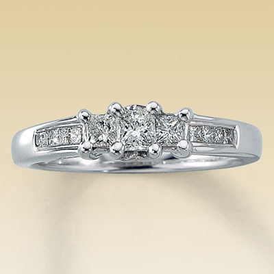 Kay Jewelers 14K White Gold 12 Carat t.w. Diamond Ring