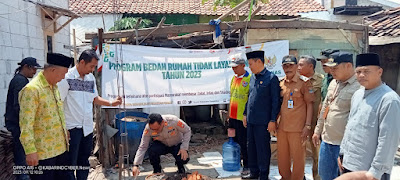 UPZ Kecamatan Sepatan Timur Laksanakan Peletakan Batu Pertama Program Bedah