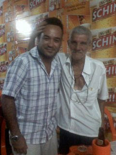 Ao mestre com carinho.