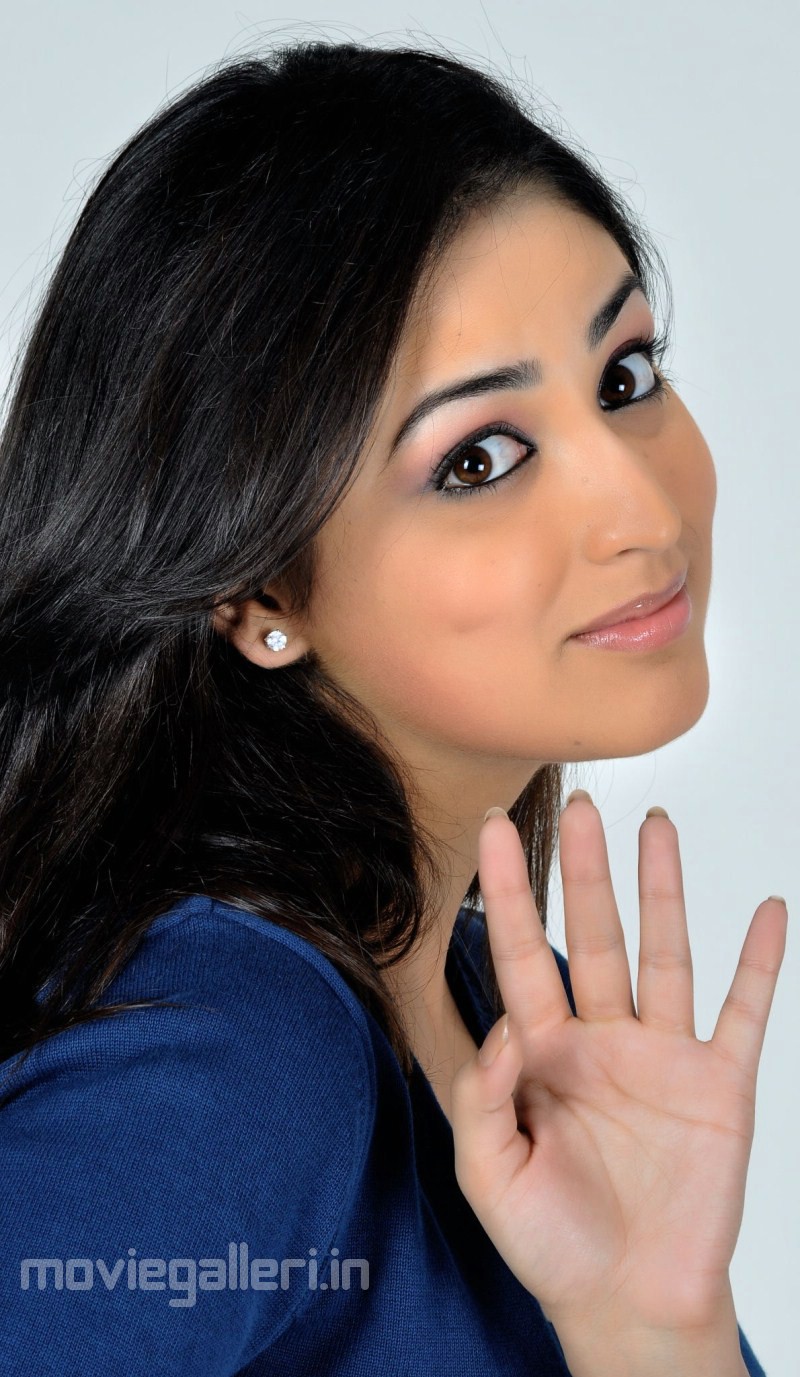 Actress Yami Gautam New Photoshoot Stills In Blue Top 