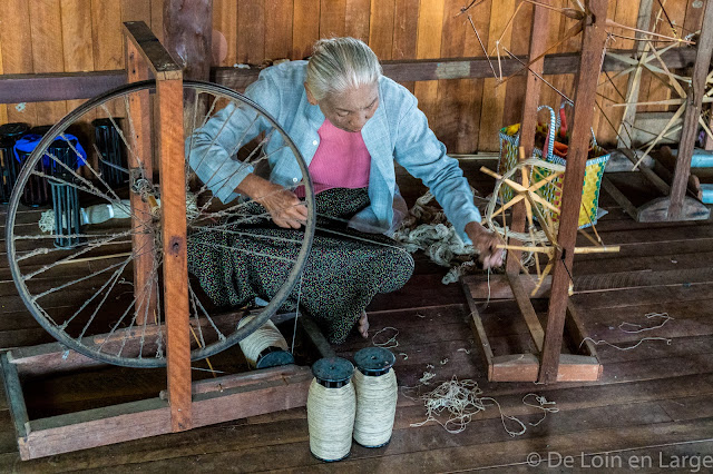 Atelier de tissage - Inn Paw Khone -Lac Inle - Birmanie Myanmar