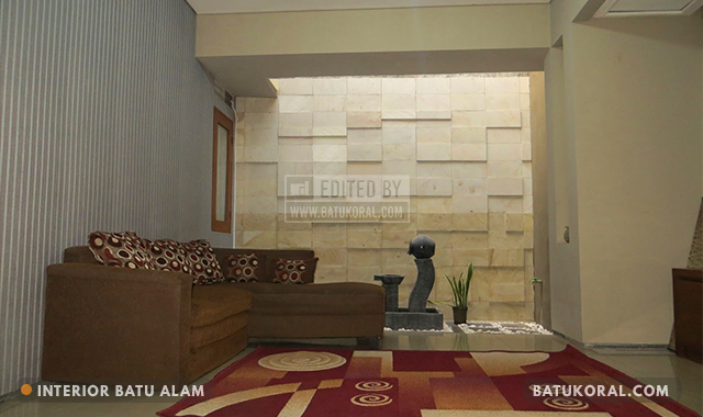 interior rumah batu alam