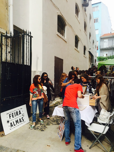 FEIRA DAS ALMAS | PARA CUIDAR DA ALMA LIBERTANDO A CARTEIRA DE UNS TROCOS