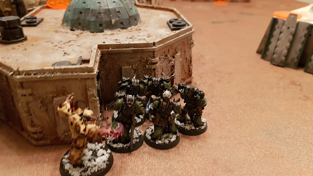 Warhammer 40k battle report - Eternal War -  Crusade - 500 points - Imperial Guard vs Chaos Space Marines - The Purge