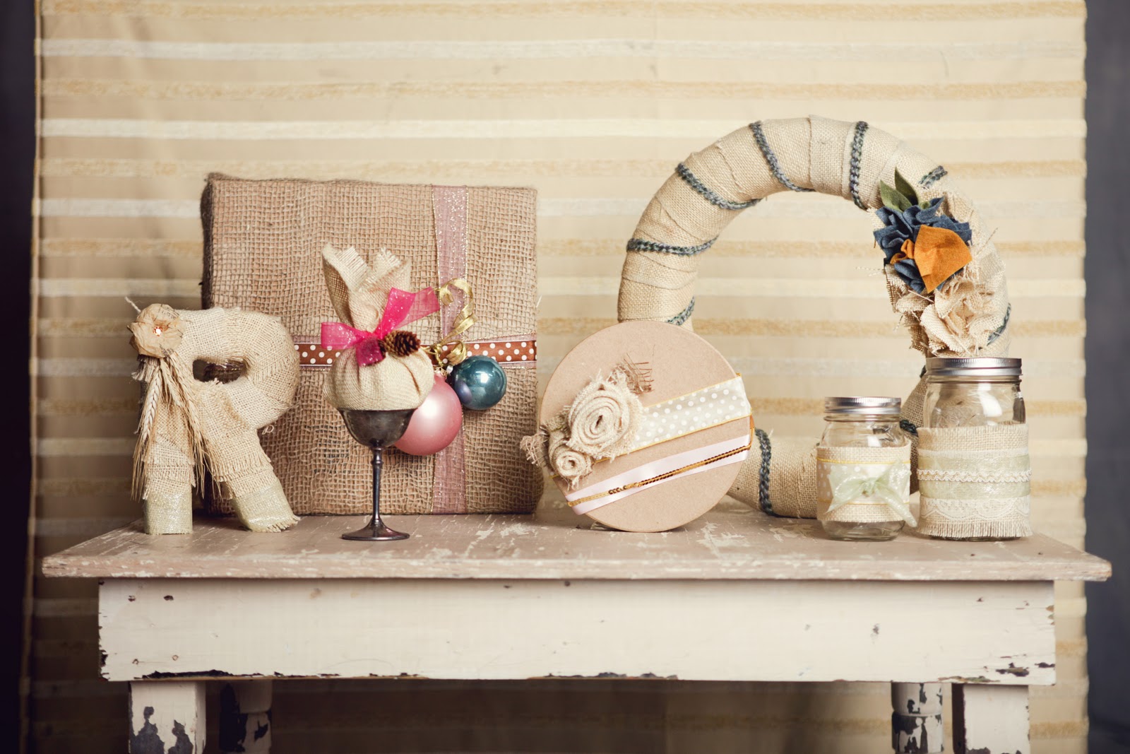 Ruche Homemade  Holiday  Spotlight  Crafts with Burlap