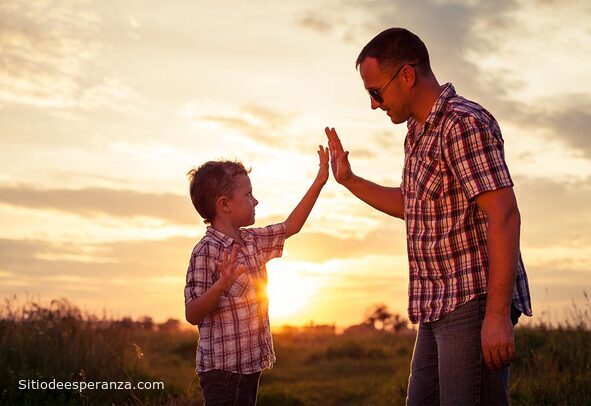 Padre con su hijo