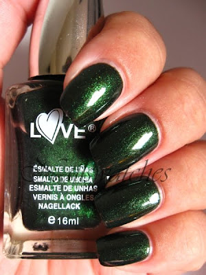 yes love green shimmer 402 nailpolish spanish brand nailswatches