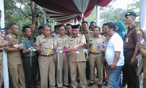 Walikota Resmikan Jalan Lingkungan Program BBGRM