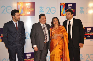 Ranbeer kapoor latest pics gallery, Rishi Kapoor latest images in zee cine awards